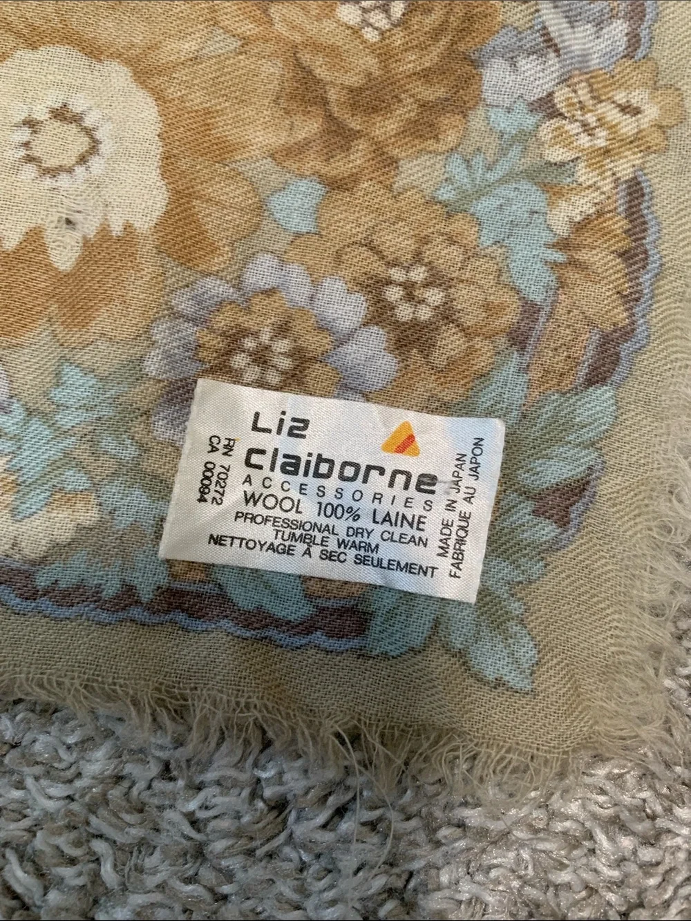 Vintage Liz Claiborne Floral Frayed Edges Wool Scarf in Sage Green and Beige
